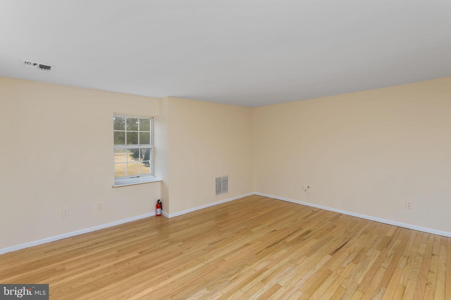 100 Robbinsville Allentown Rd Property Photo 9