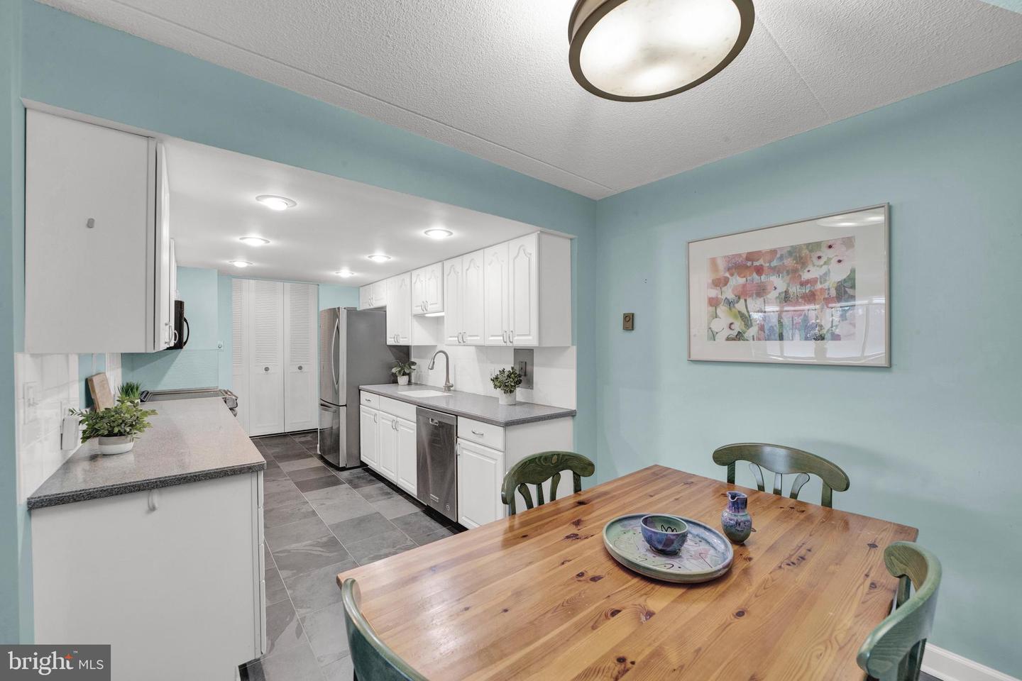 860 Lower Ferry Rd #5p Property Photo 8