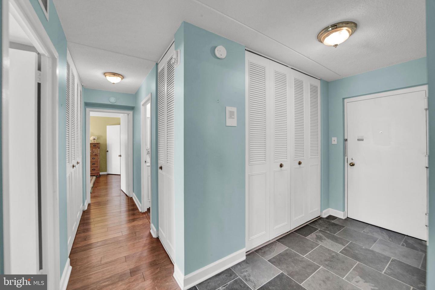 860 Lower Ferry Rd #5p Property Photo 12