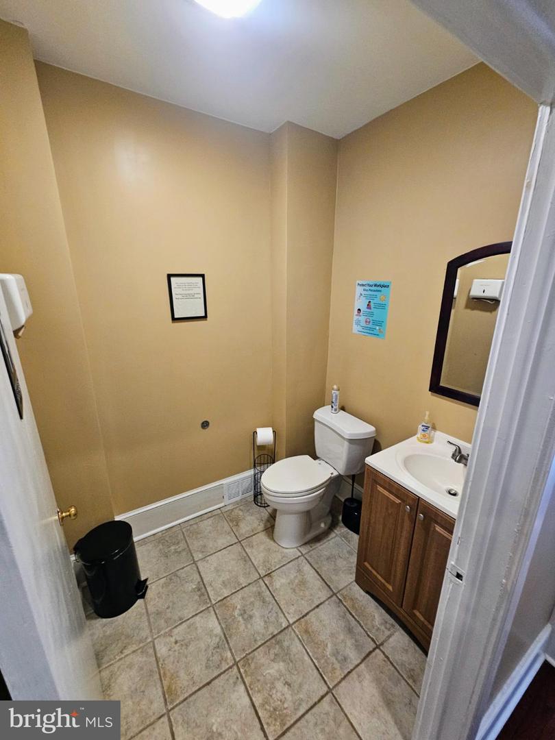304 W State St Property Photo 10