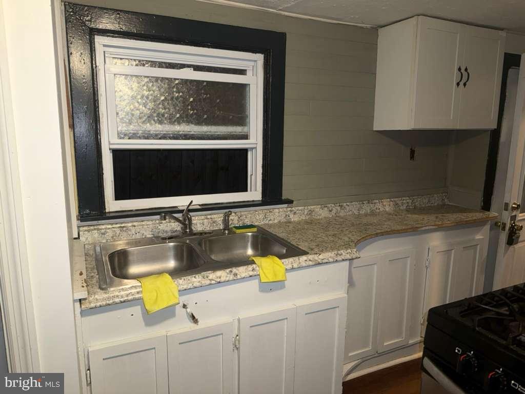 22 E Taylor Ave Property Photo 8