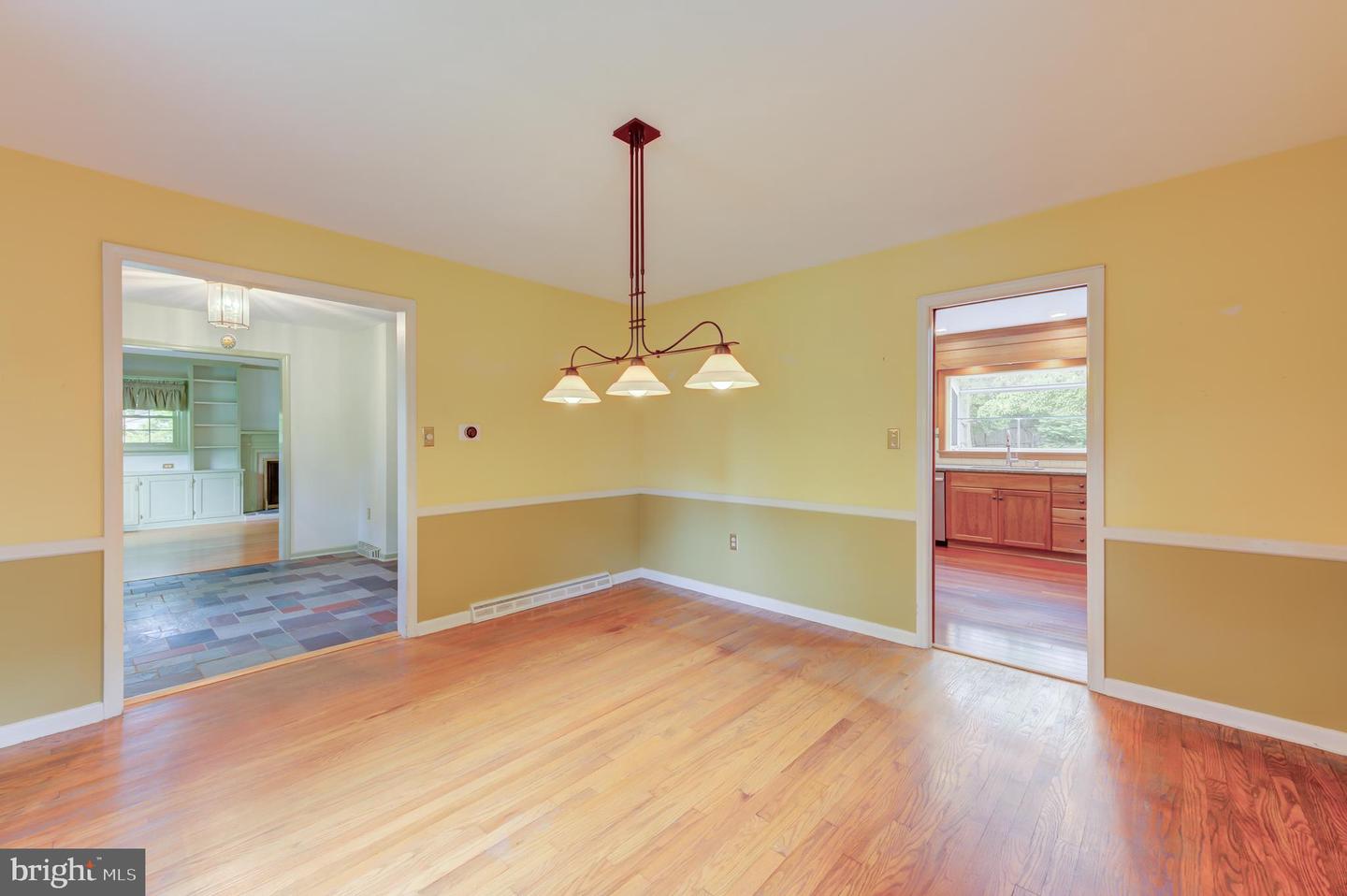 19 Farm Rd Property Photo 11