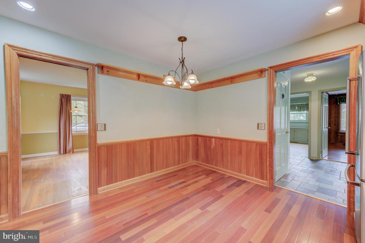 19 Farm Rd Property Photo 14