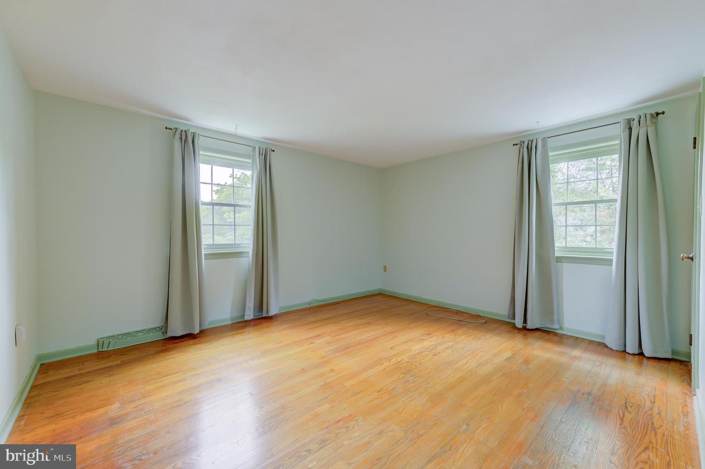 19 Farm Rd Property Photo 20