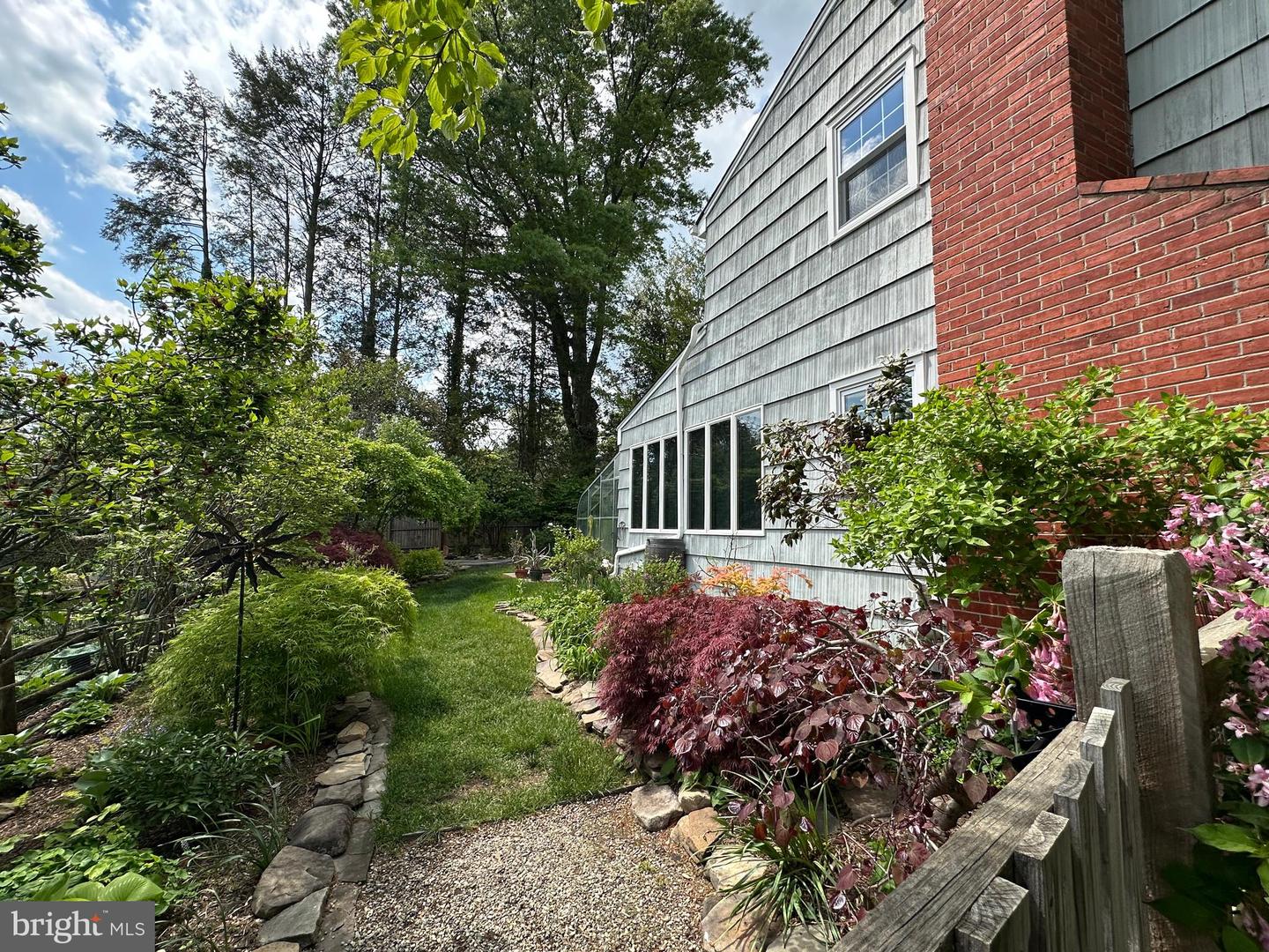 19 Farm Rd Property Photo 31