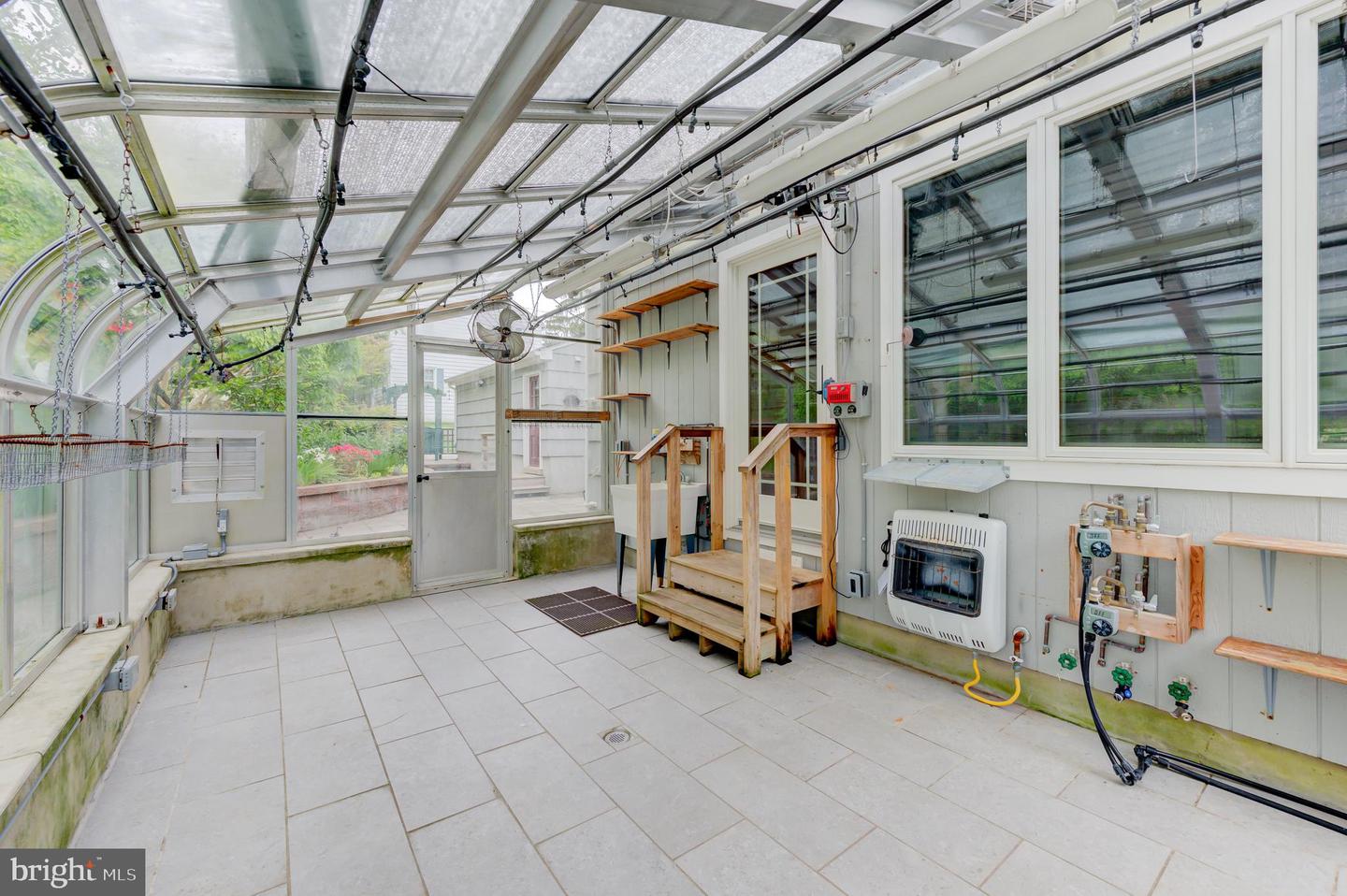 19 Farm Rd Property Photo 41
