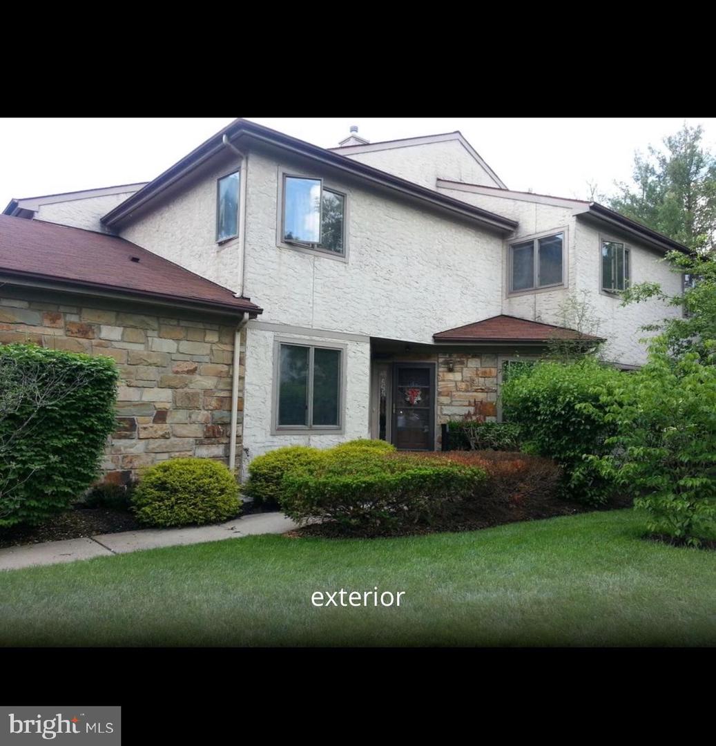 61 Woodmont Drive Property Photo 1