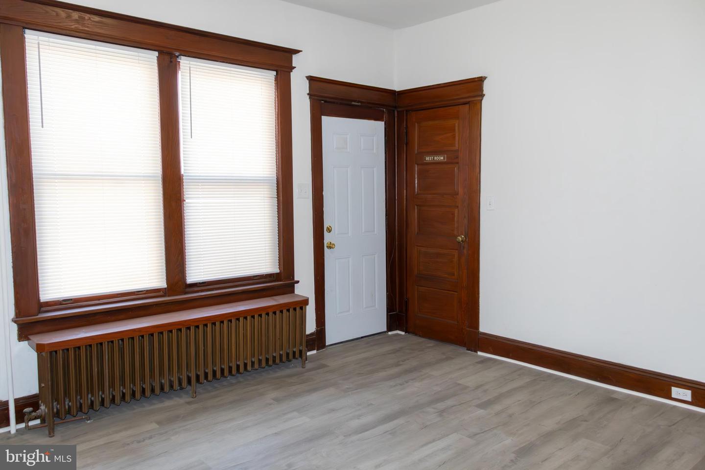 984 S Broad St Property Photo 18