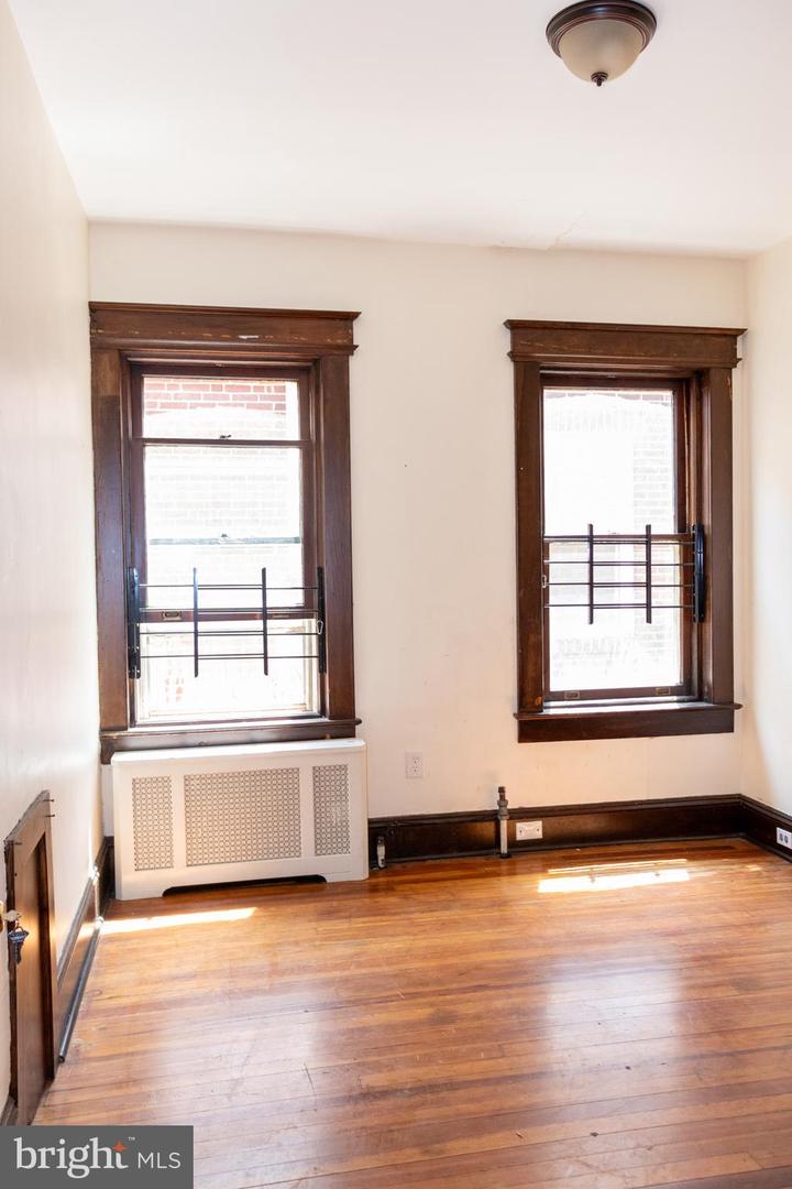 984 S Broad St Property Photo 30