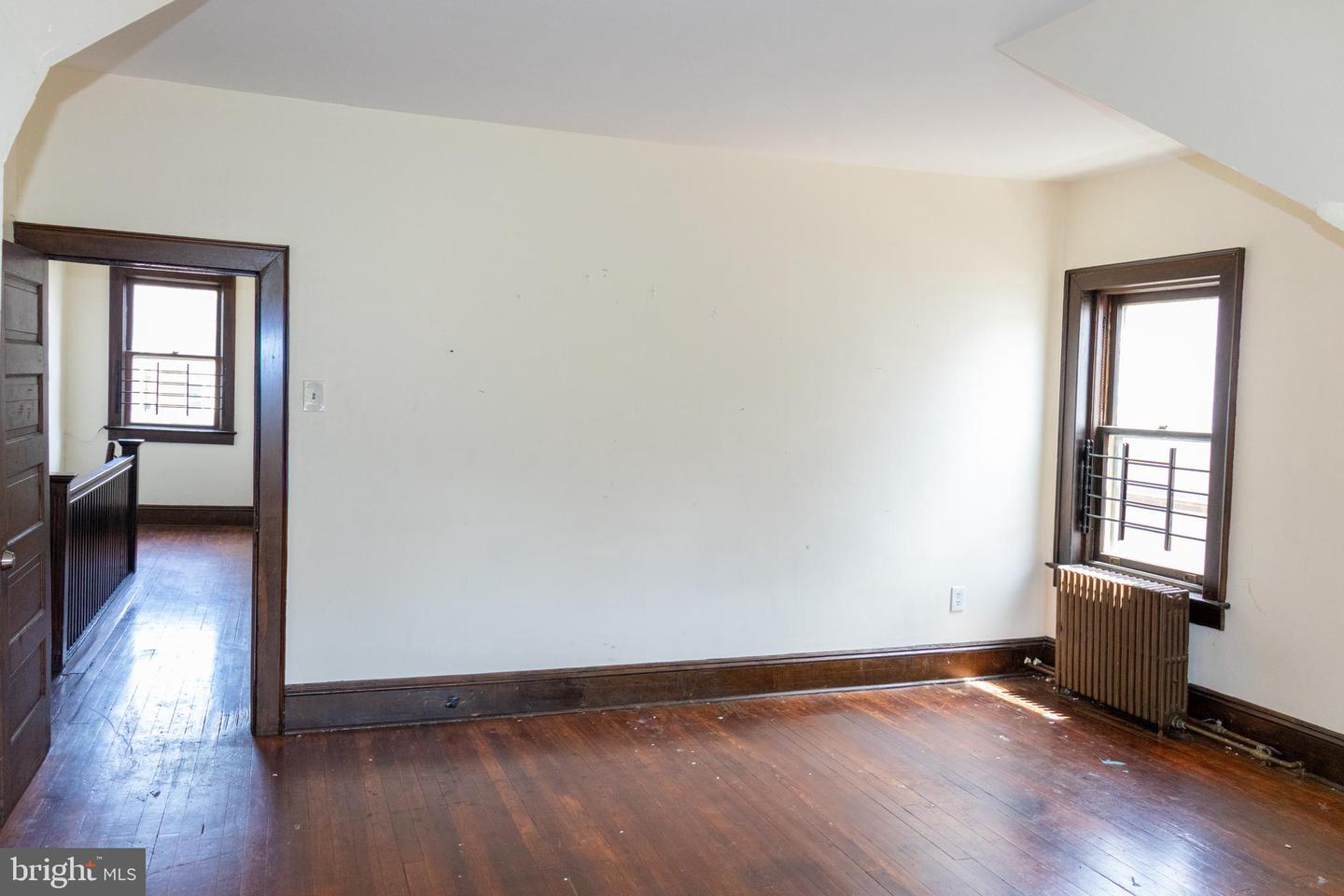 984 S Broad St Property Photo 33