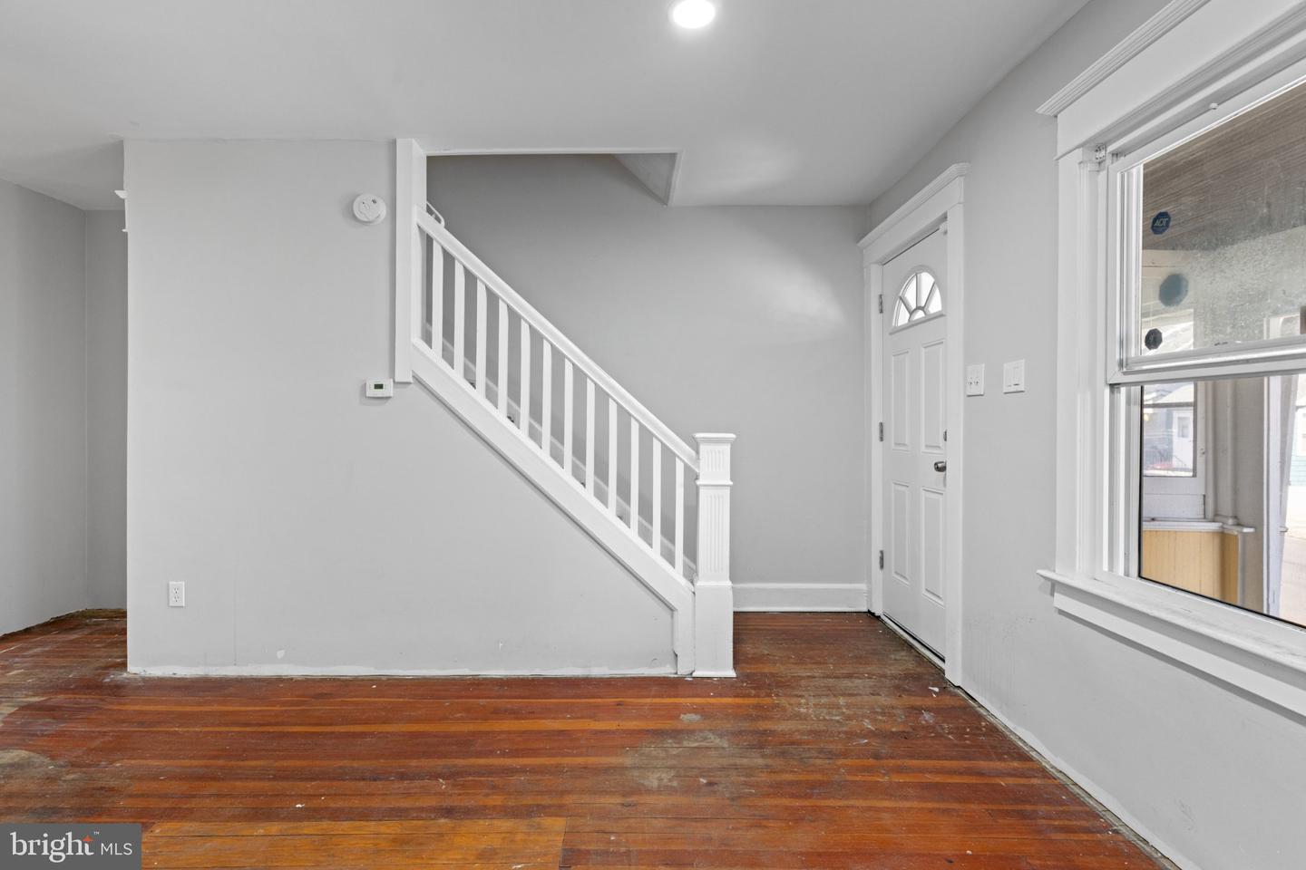 433 S Logan Ave Property Photo 11