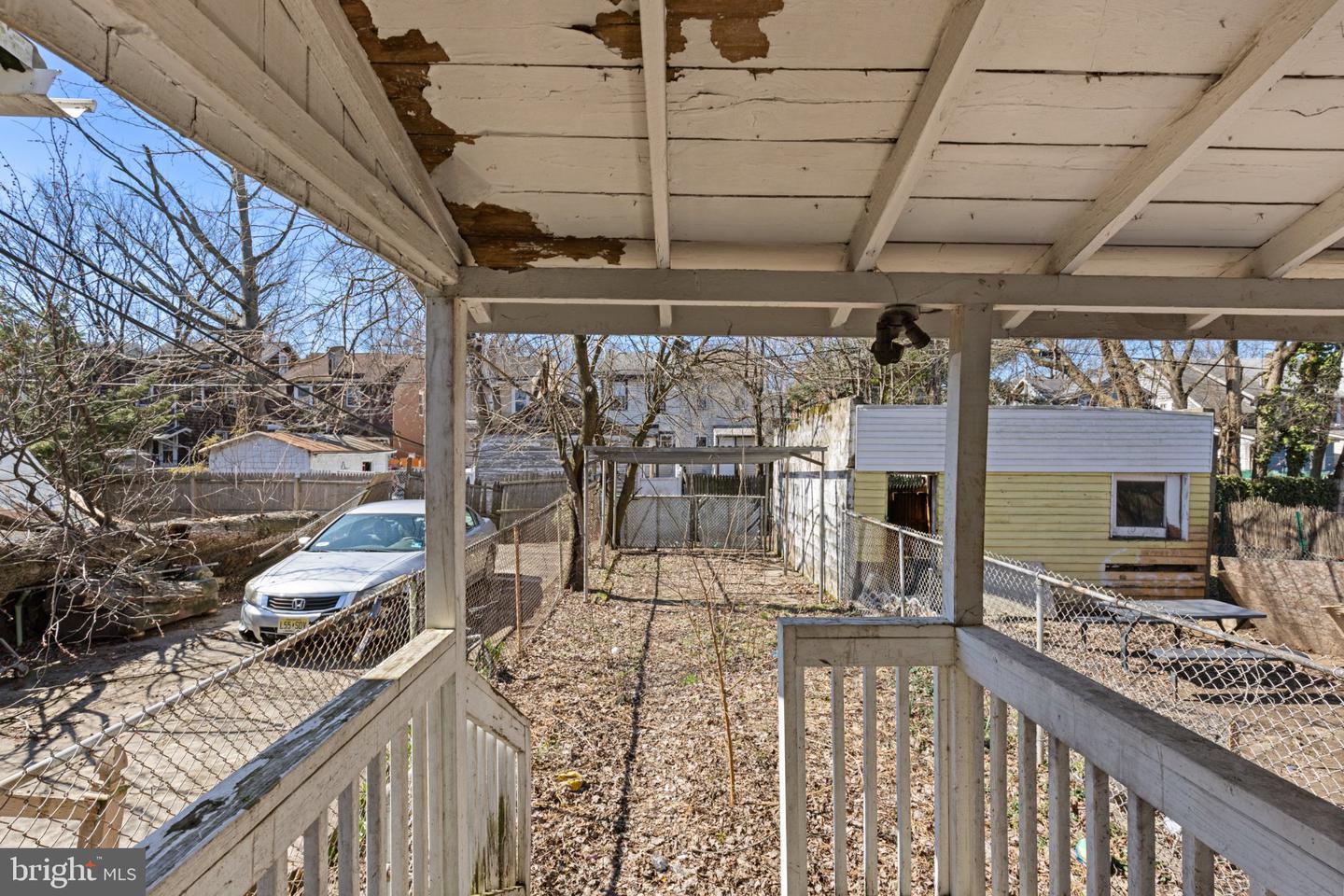 433 S Logan Ave Property Photo 24
