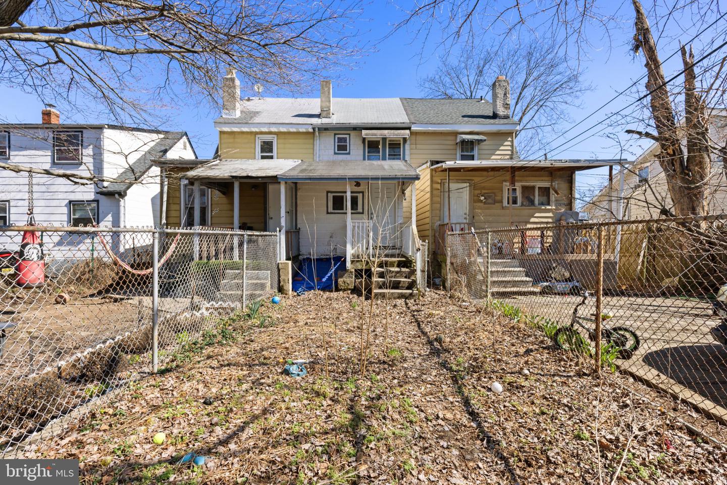 433 S Logan Ave Property Photo 28