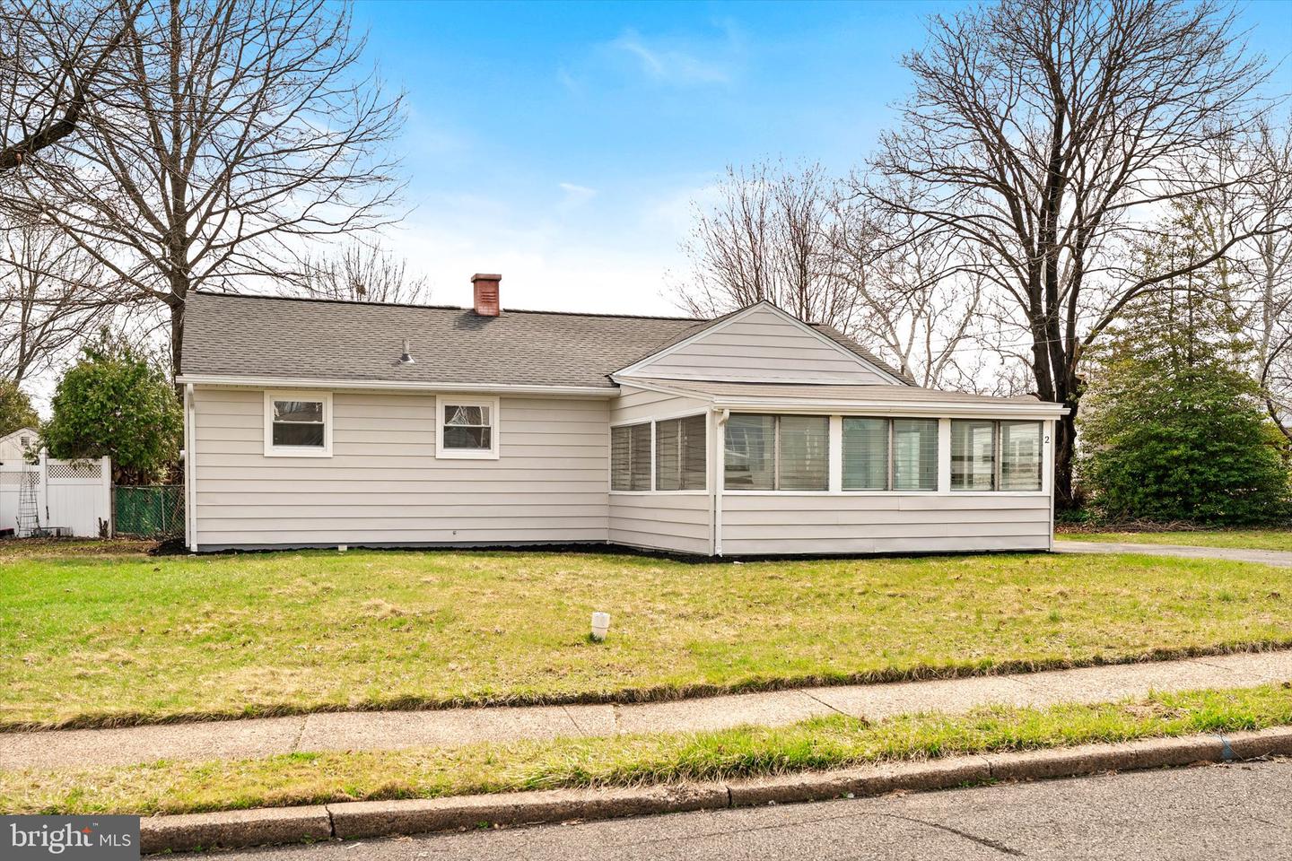 2 SHELBURNE DR