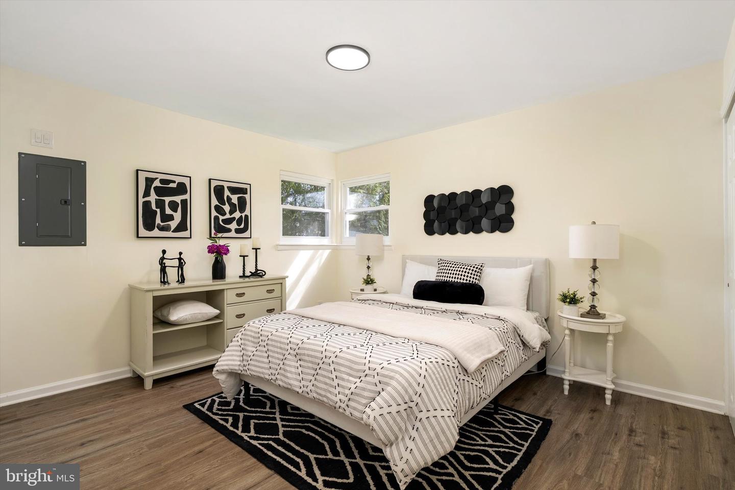 2 Shelburne Dr Property Photo 15