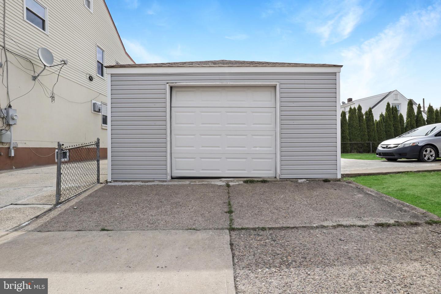 726 Plum St Property Photo 33