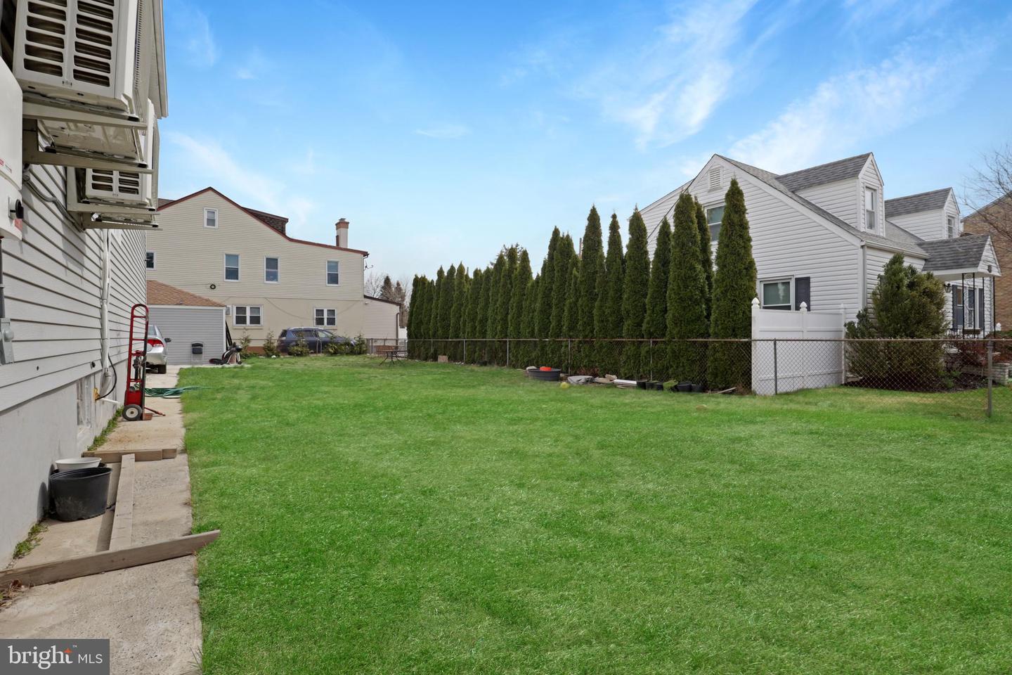 726 Plum St Property Photo 37