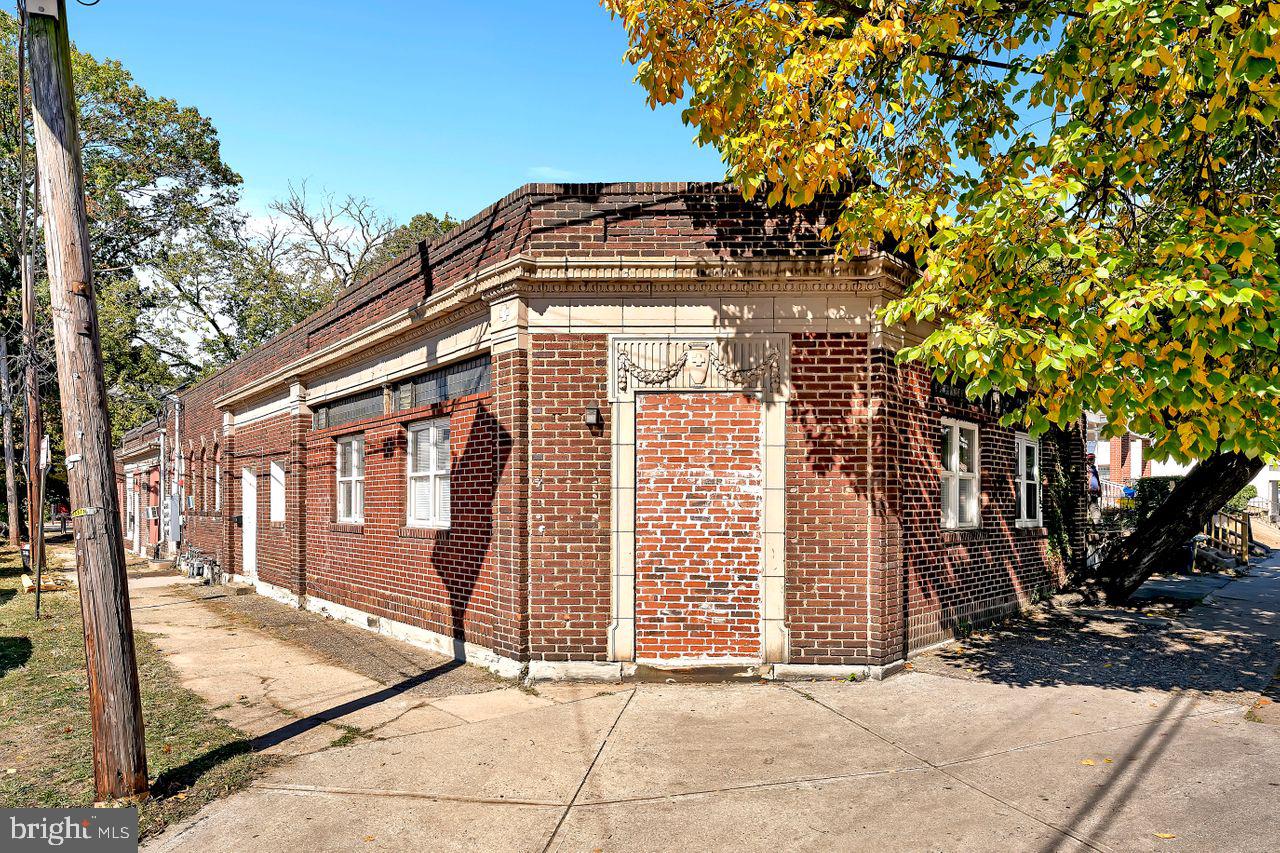 609 Brunswick Ave Property Photo 3