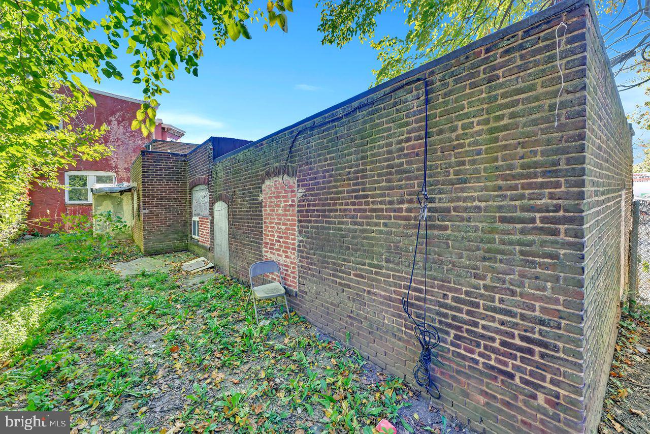 609 Brunswick Ave Property Photo 17