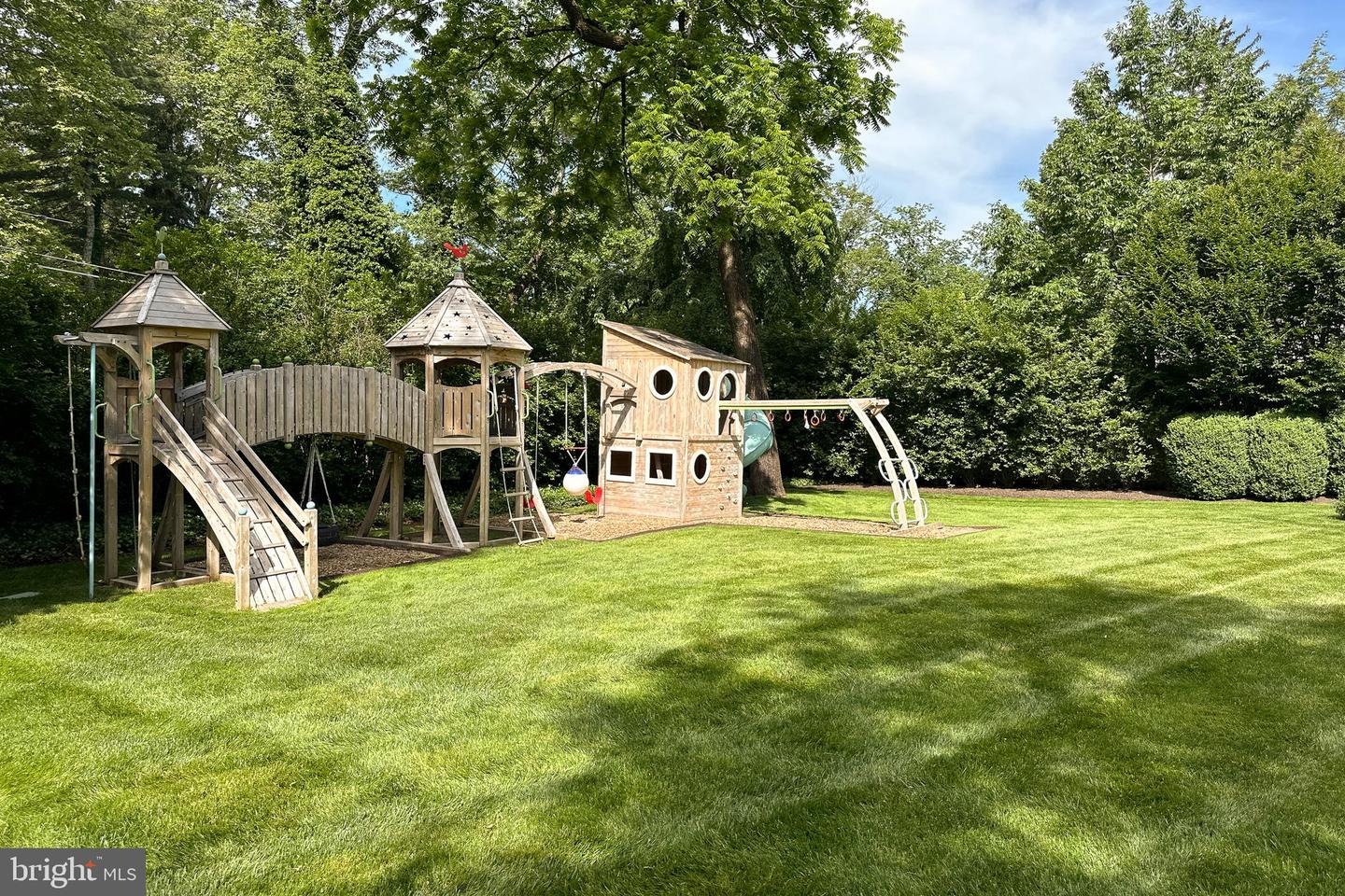 178 Library Pl Property Photo 43