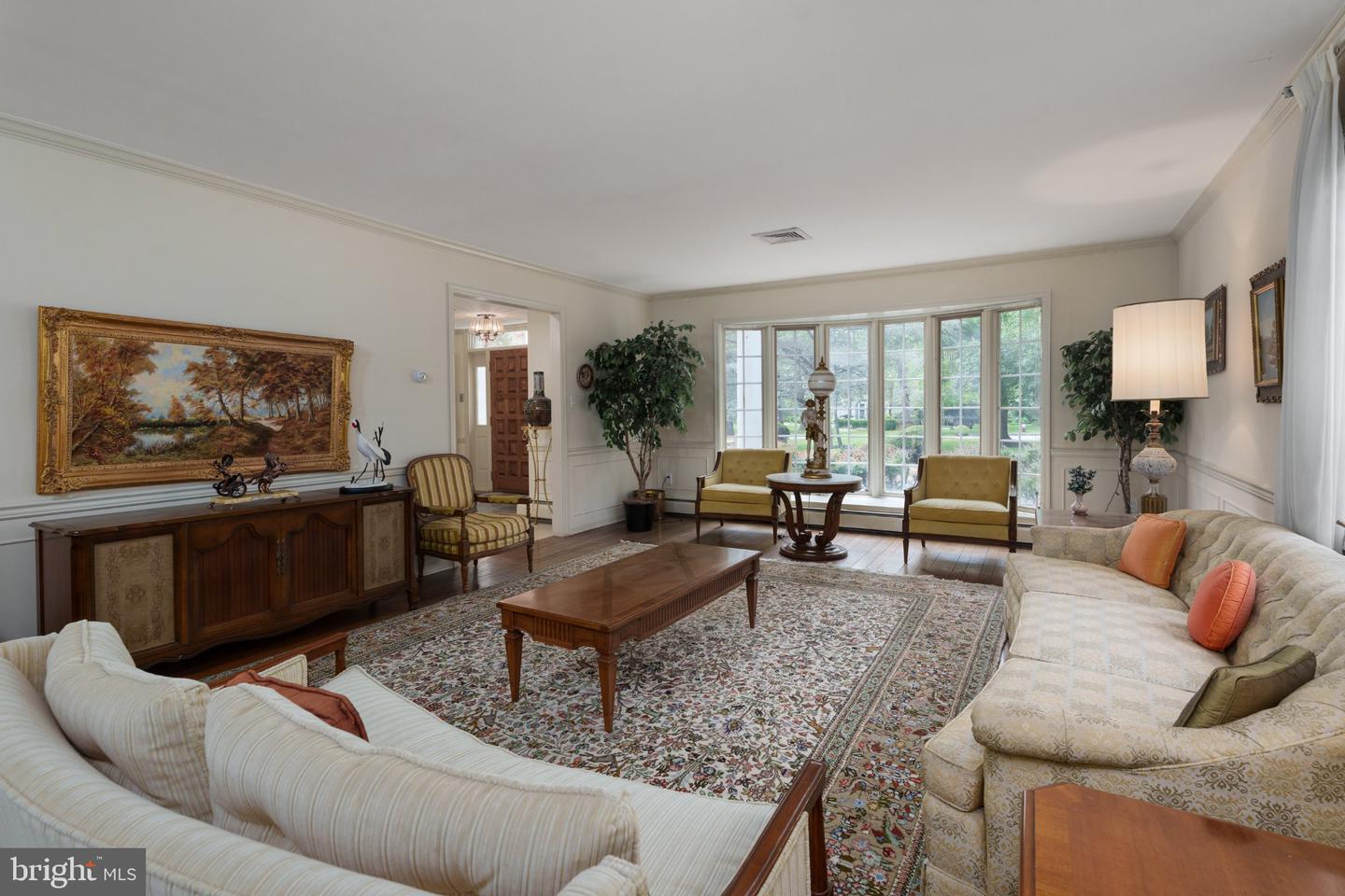NJME2075072 Property Photo 9