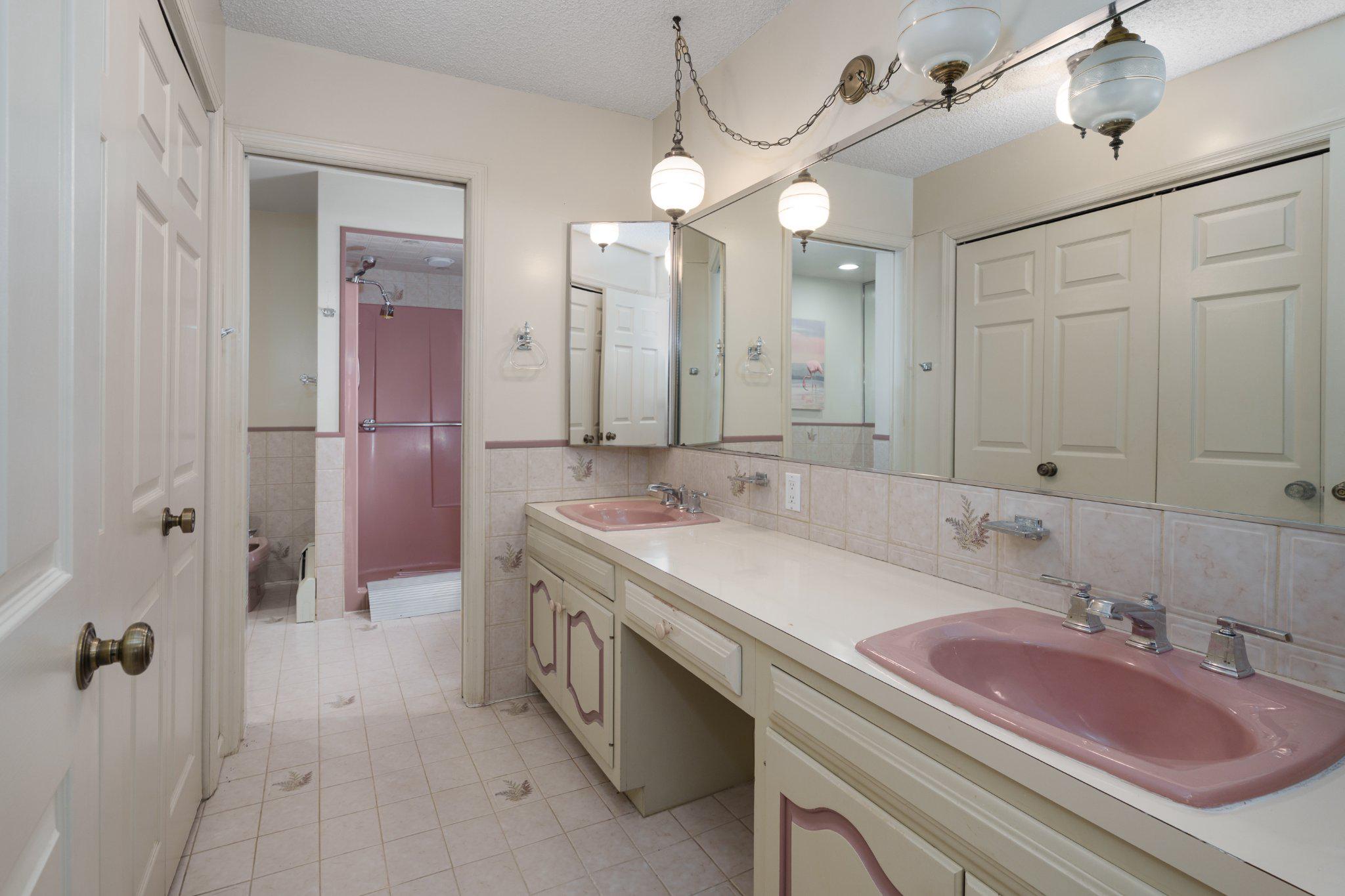 NJME2075072 Property Photo 33