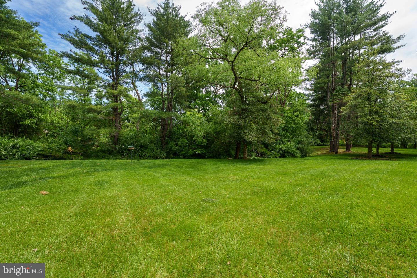 NJME2075072 Property Photo 49