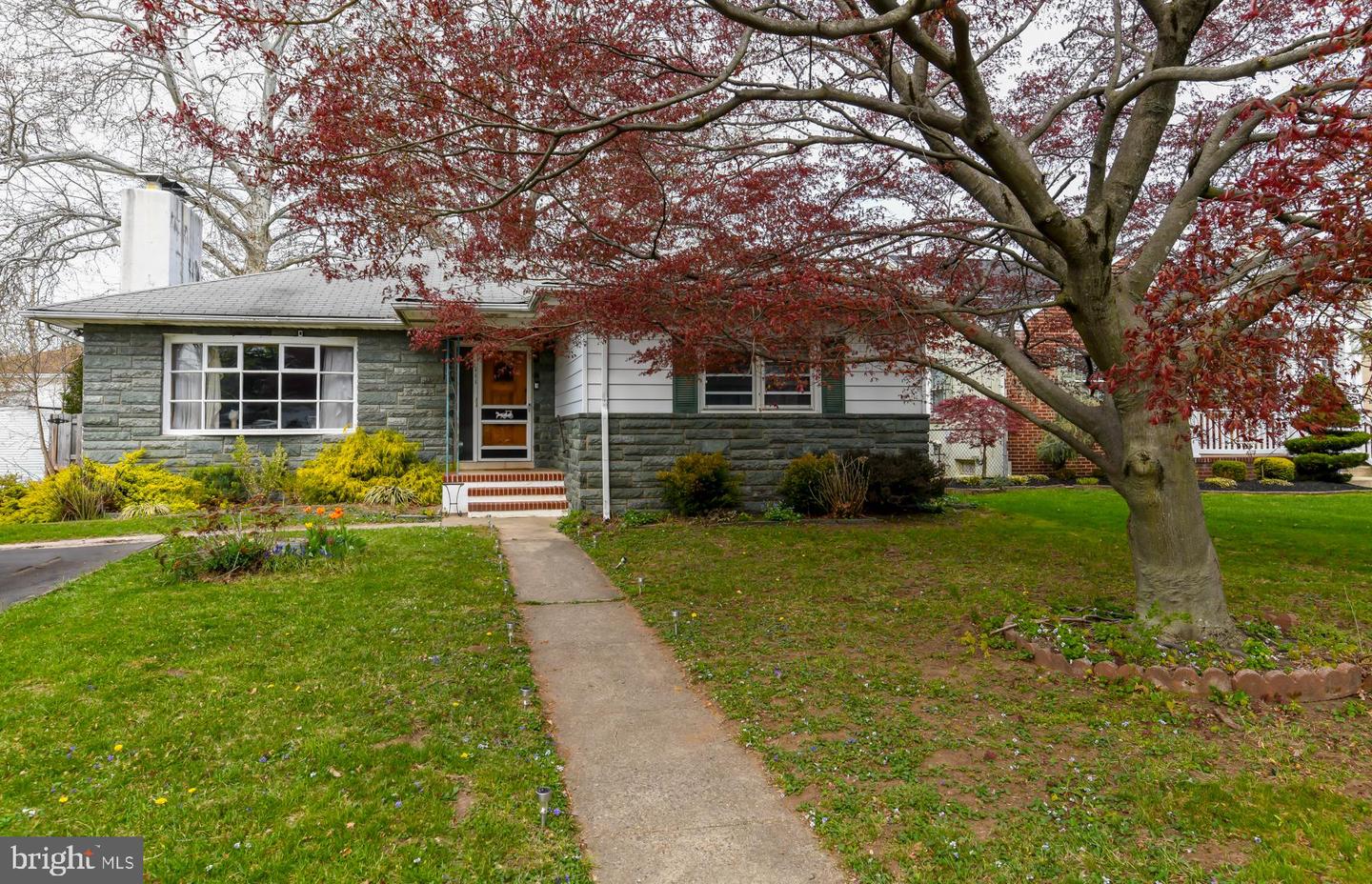 111 Atkins Ave Property Photo 1