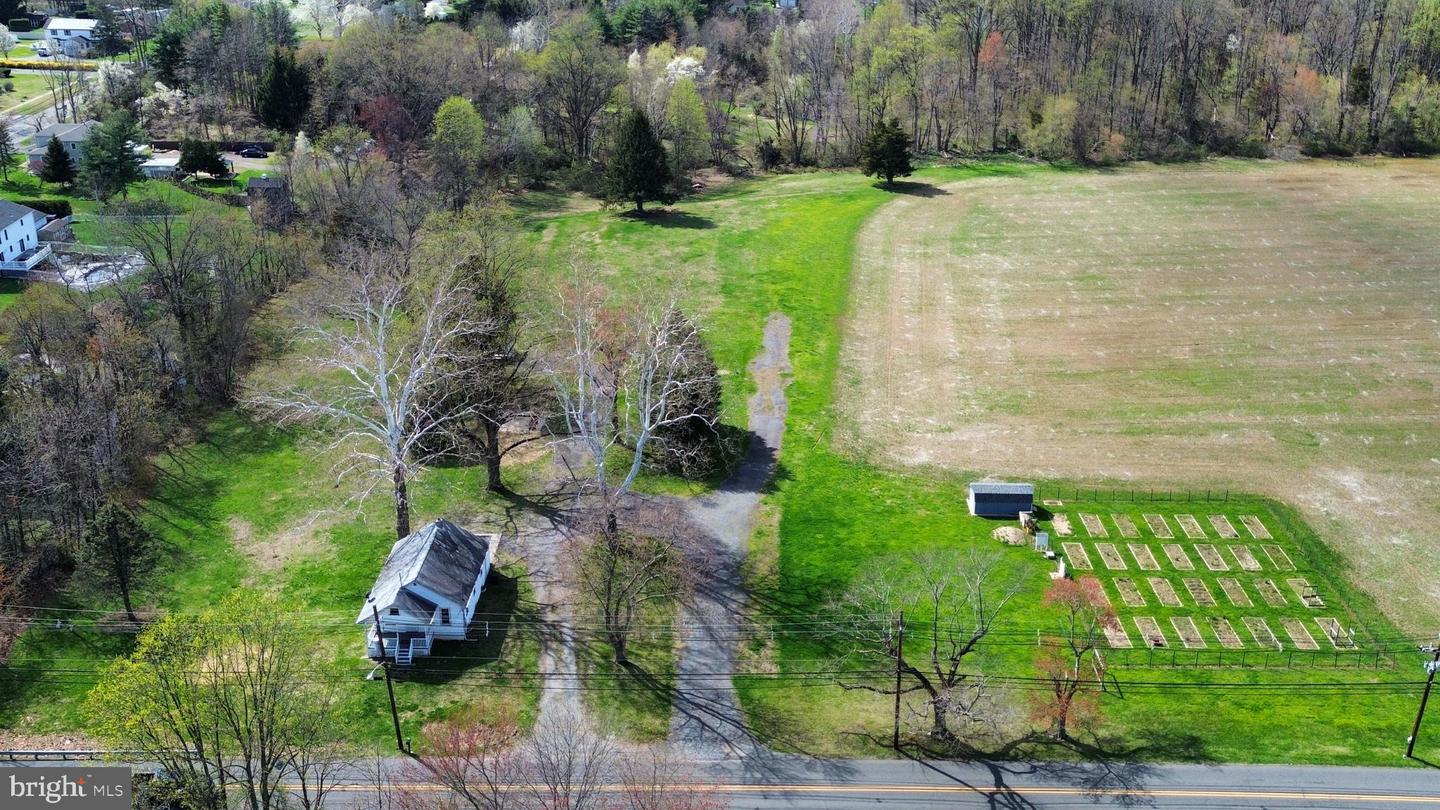 4371 Crosswicks Hamilton Square Rd Property Photo 1