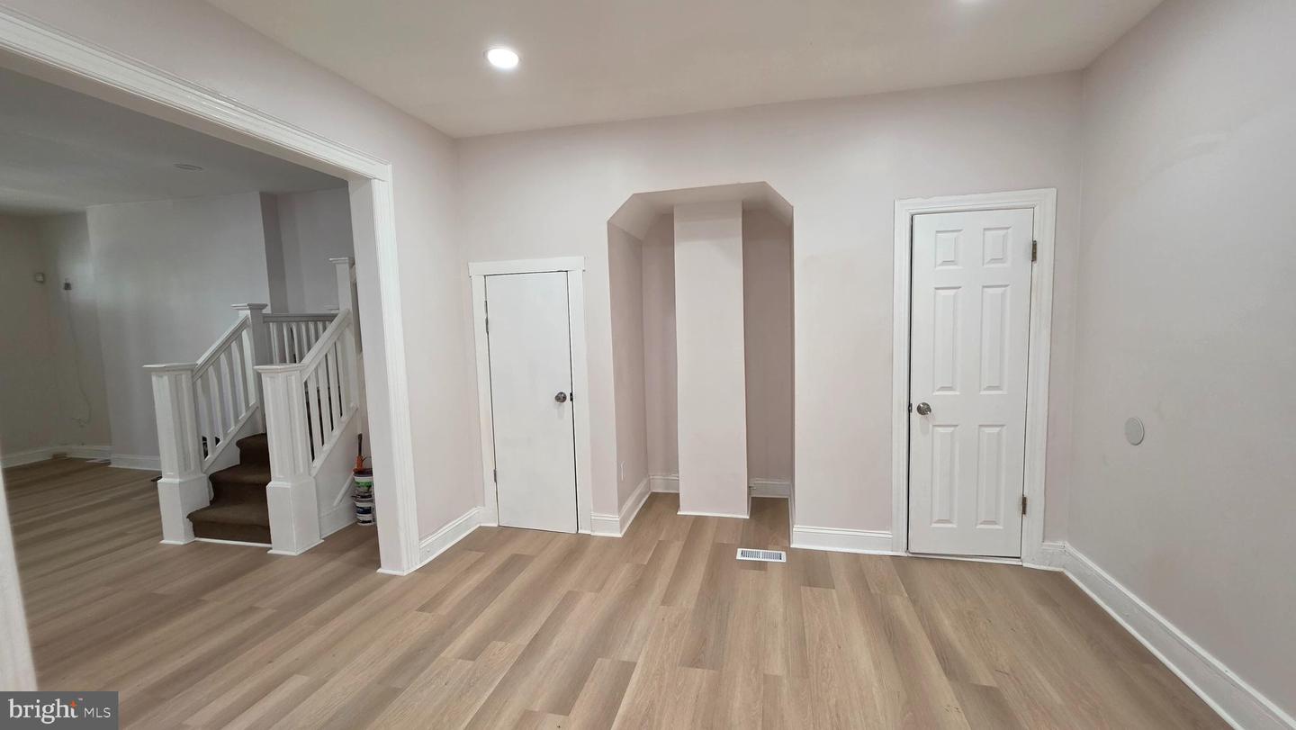 221 Highland Ave Property Photo 15