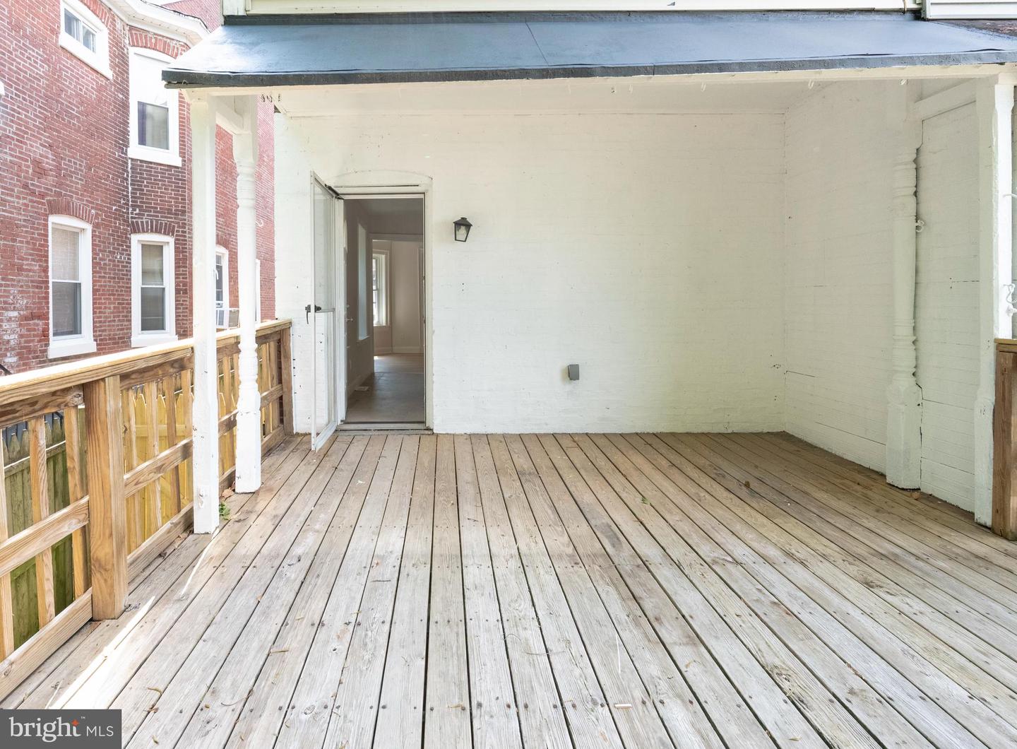 221 Highland Ave Property Photo 27