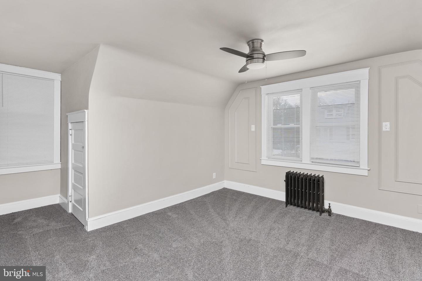 306 Berwyn Ave Property Photo 22
