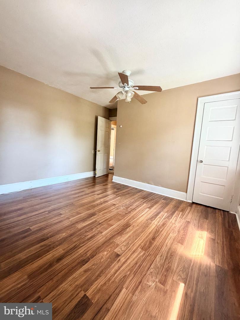 23 Carlton Ave Property Photo 8