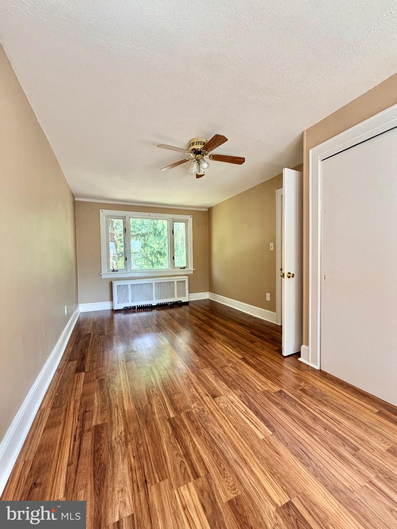 23 Carlton Ave Property Photo 11