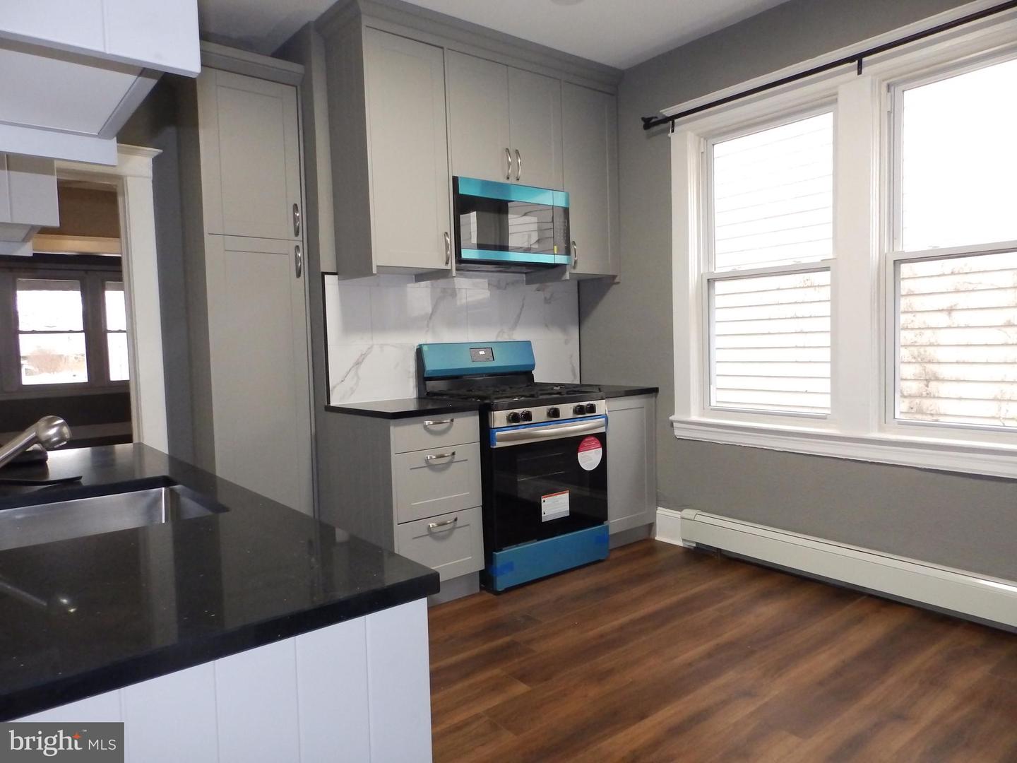 20 Lytle St #apt. 2 Property Photo 8