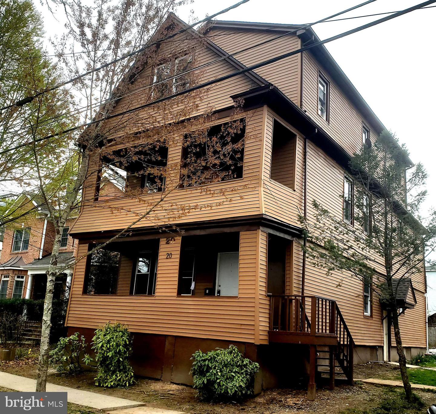 20 LYTLE ST #APT. 3 Property Photo 1