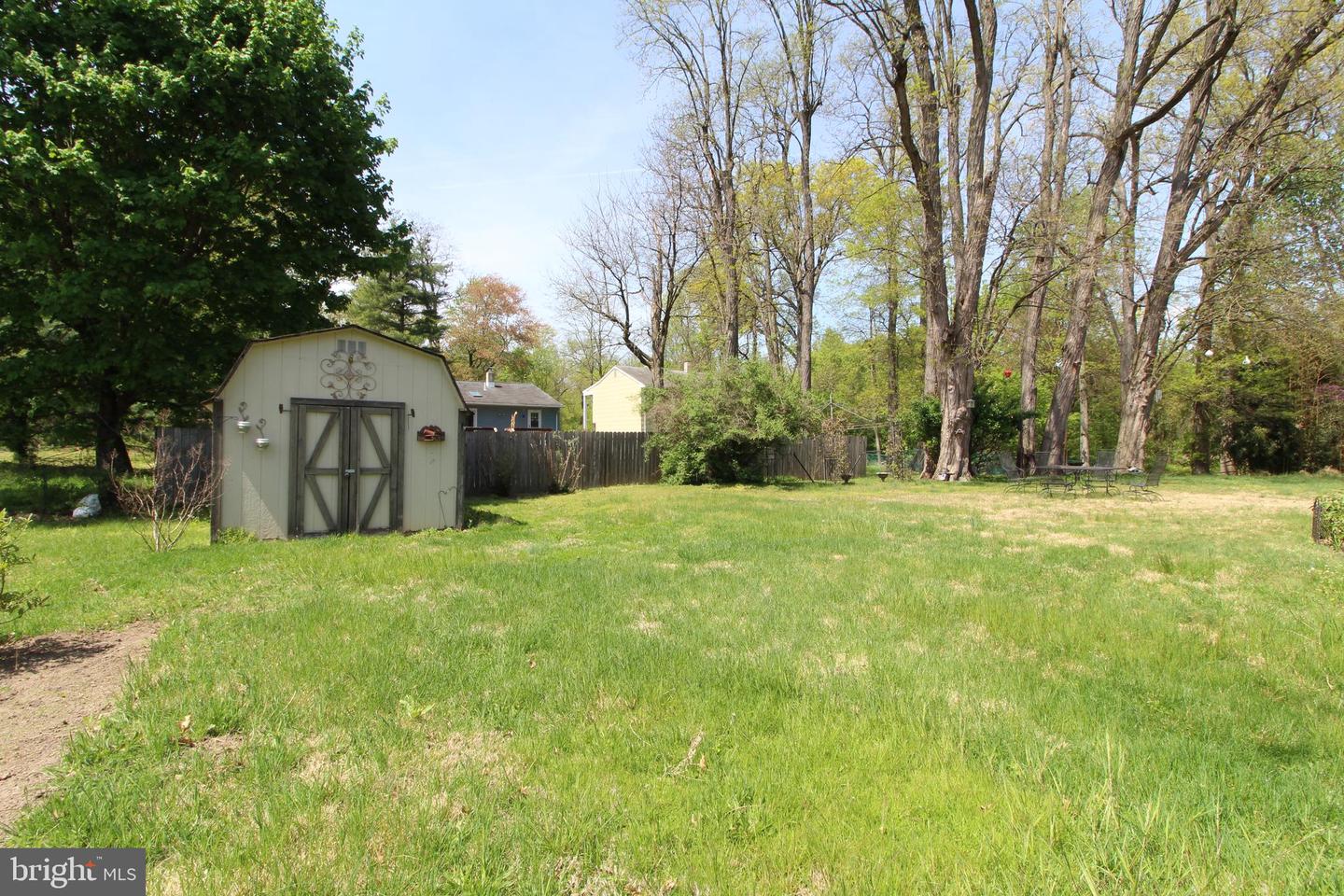 21 Vetterlein Ave Property Photo 23