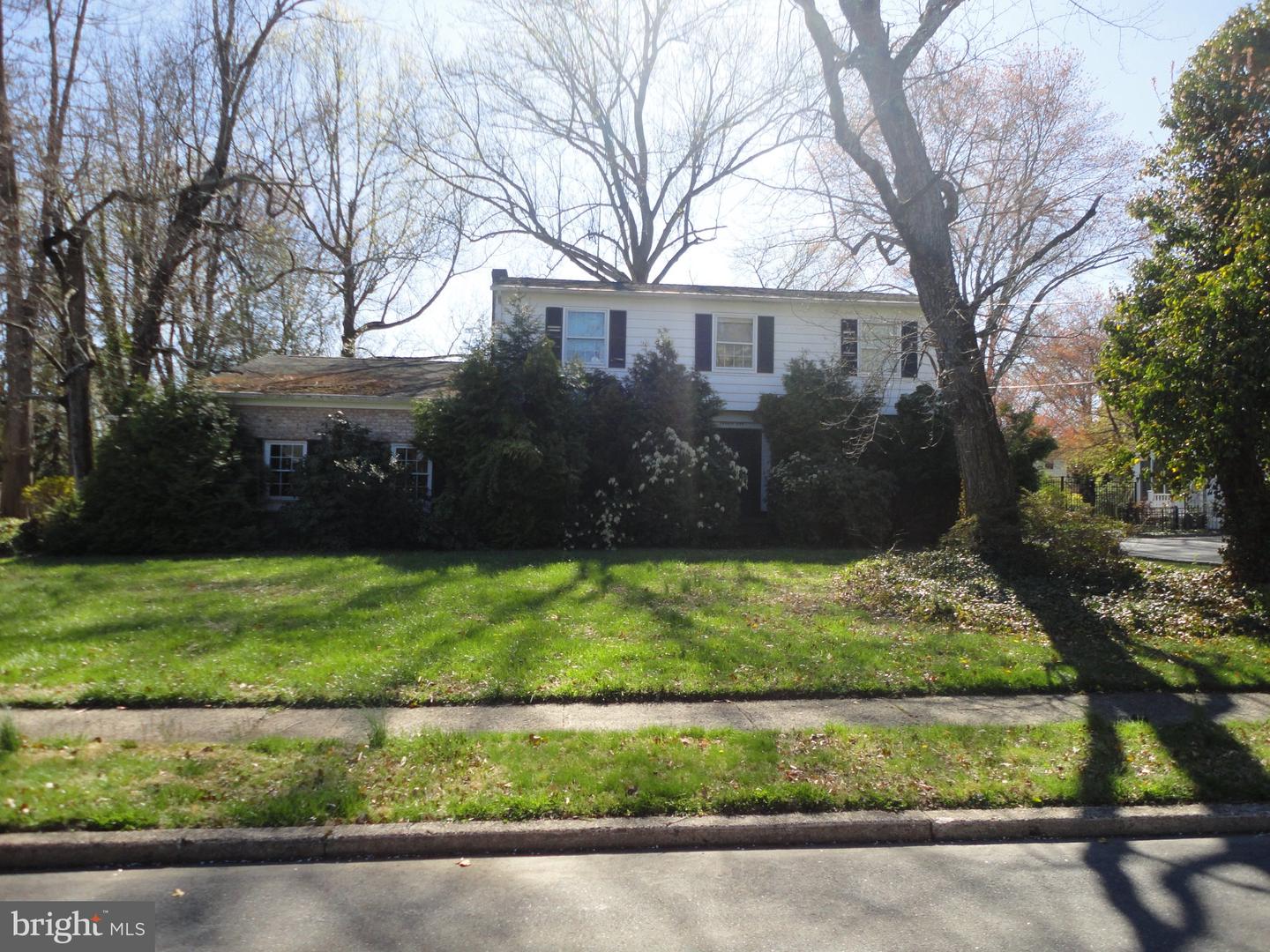 21 MERION PL