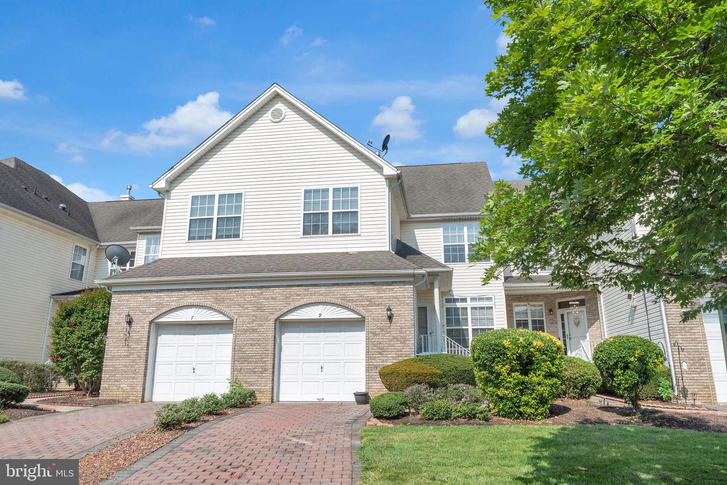 9 Shelley Cir Property Photo 2