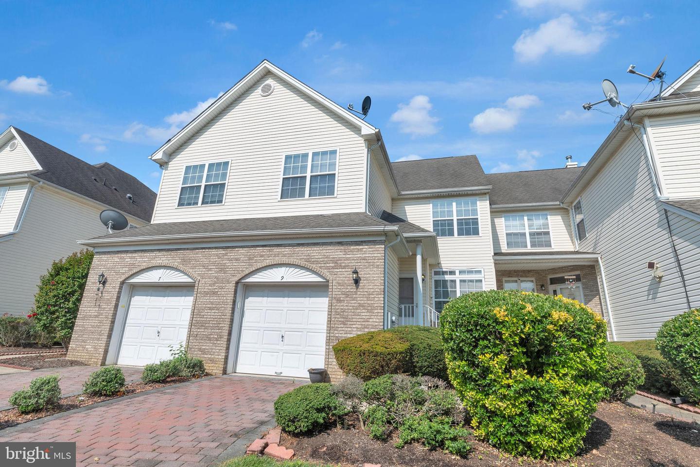9 Shelley Cir Property Photo 3