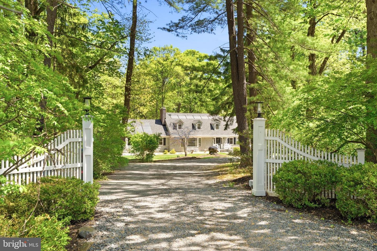 4511 Province Line Rd Property Photo 1