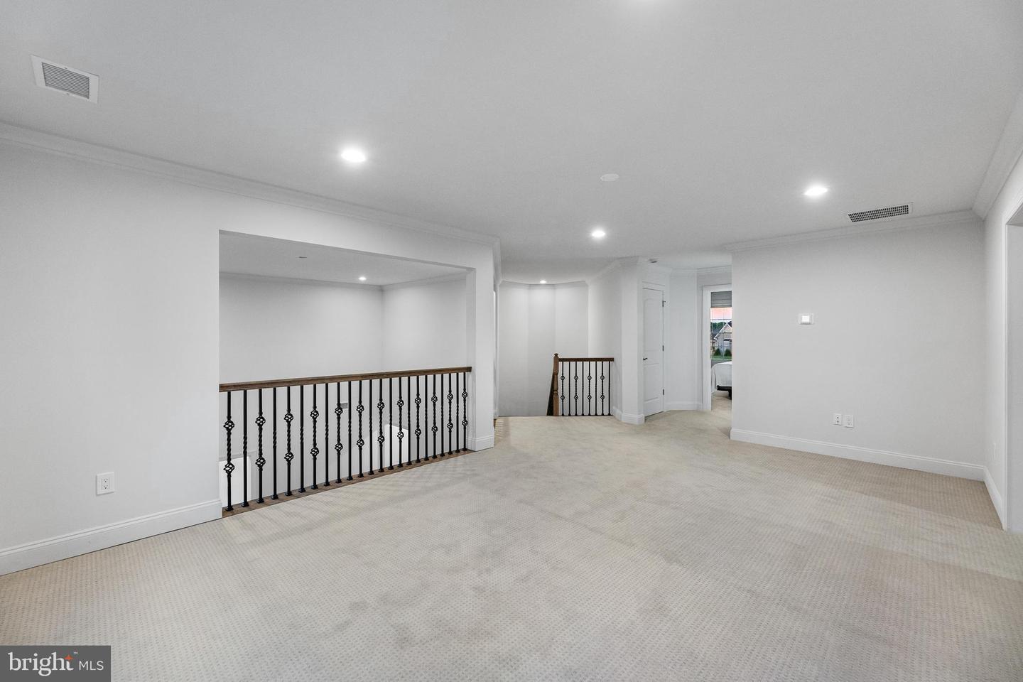 105 Samjan Cir Property Photo 36