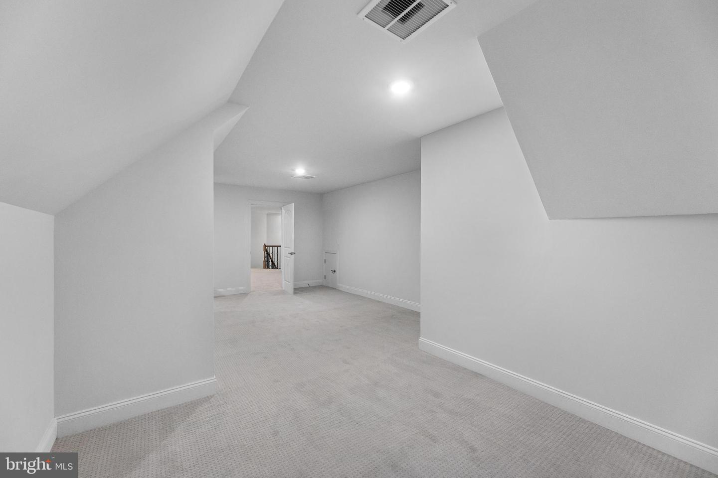 105 Samjan Cir Property Photo 40