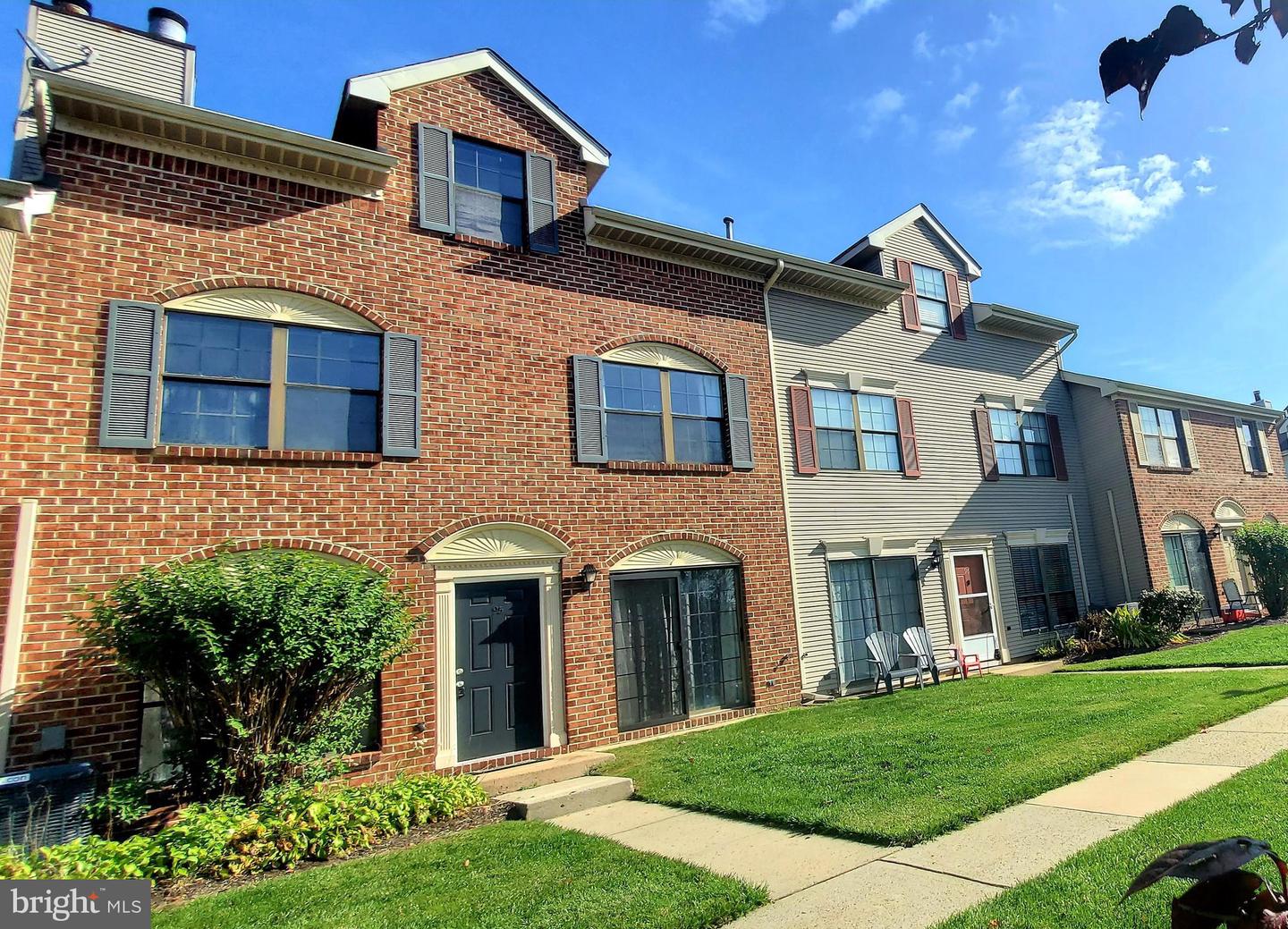 95 O'neill Ct. Property Photo 1