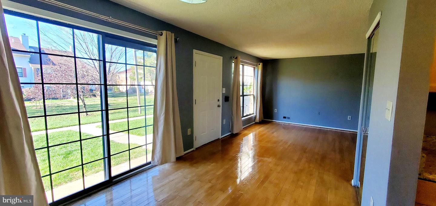 95 O'neill Ct. Property Photo 10