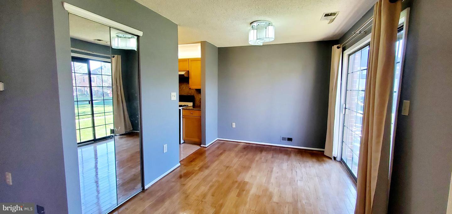 95 O'neill Ct. Property Photo 14
