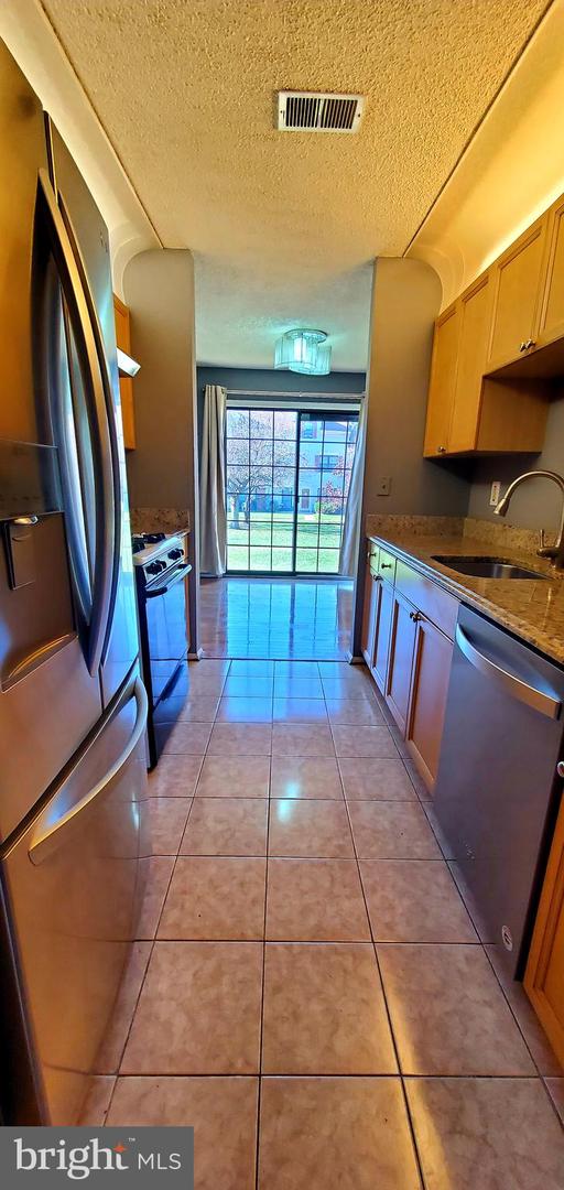 95 O'neill Ct. Property Photo 20