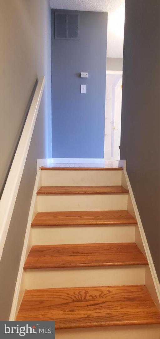 95 O'neill Ct. Property Photo 24