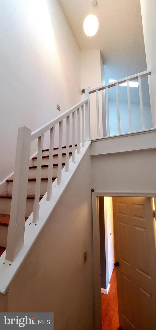 95 O'neill Ct. Property Photo 32