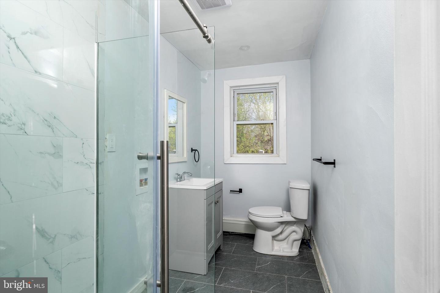 10 Lytle St #3 Property Photo 12